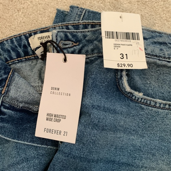 NWT FOREVER 21 High Waisted Wide Crop Jeans - Picture 3 of 9
